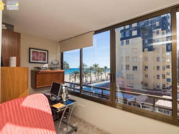 Piso en Barrio Playa de San Juan