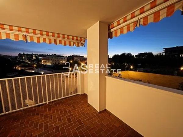 Piso en avenida de Holanda