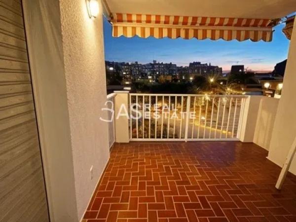 Piso en avenida de Holanda