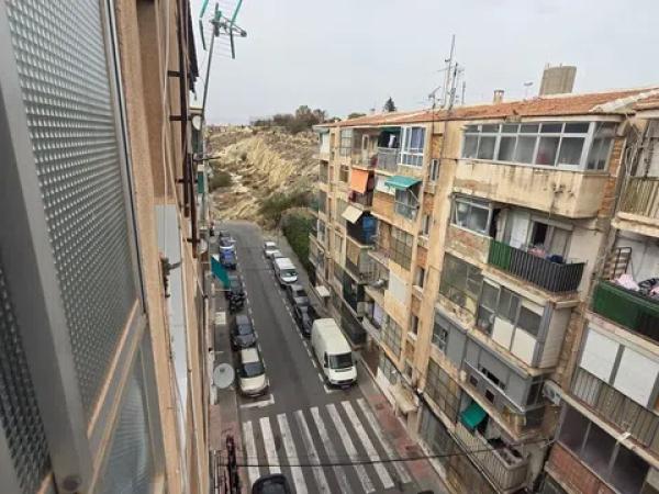 Piso en calle de la Metista