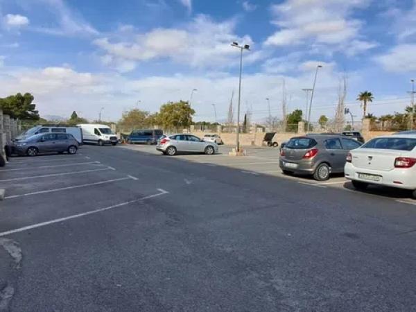 Piso en plaza de las Escuelas