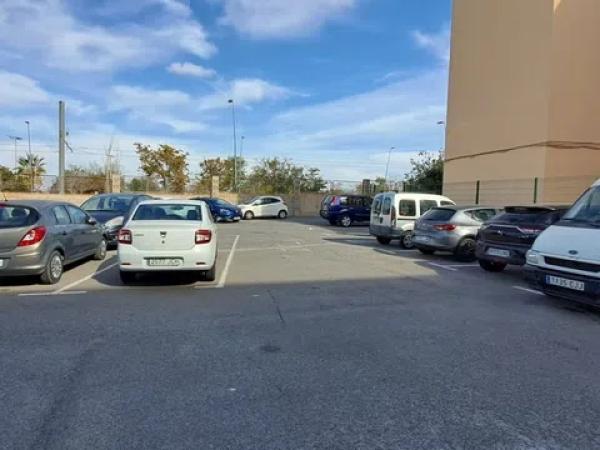 Piso en plaza de las Escuelas