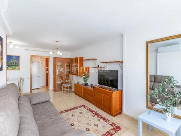 Piso en calle Pintor Pedro Camacho