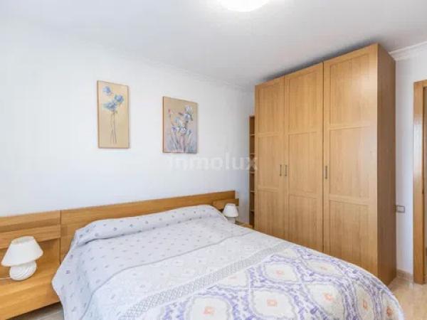 Piso en calle Pintor Pedro Camacho