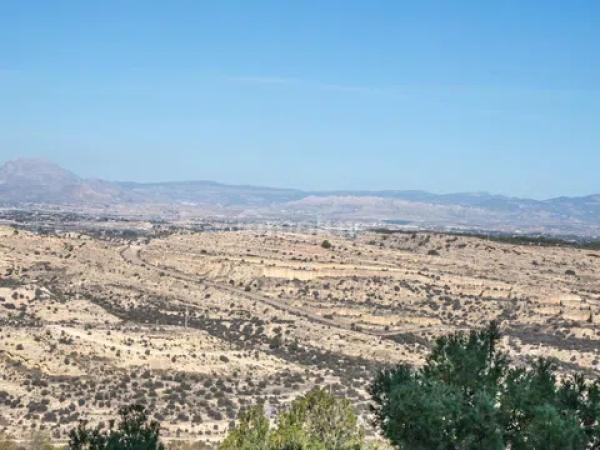 Piso en calle Pintor Pedro Camacho