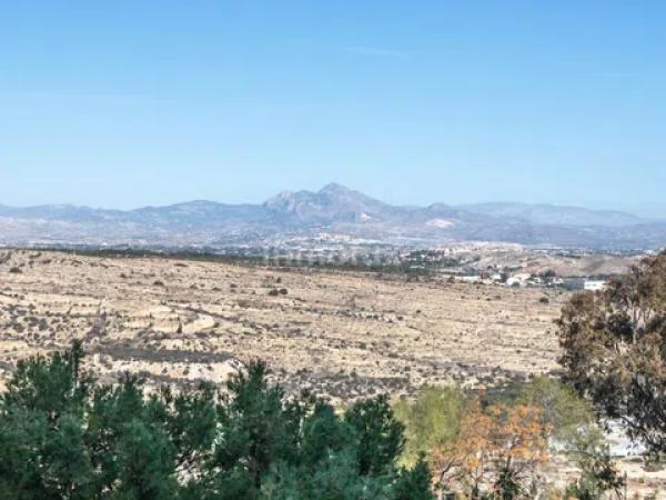 Piso en calle Pintor Pedro Camacho