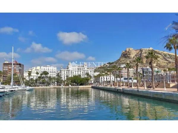 Piso en rambla de Méndez Núñez