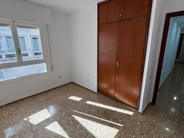 Piso en calle San Vicente