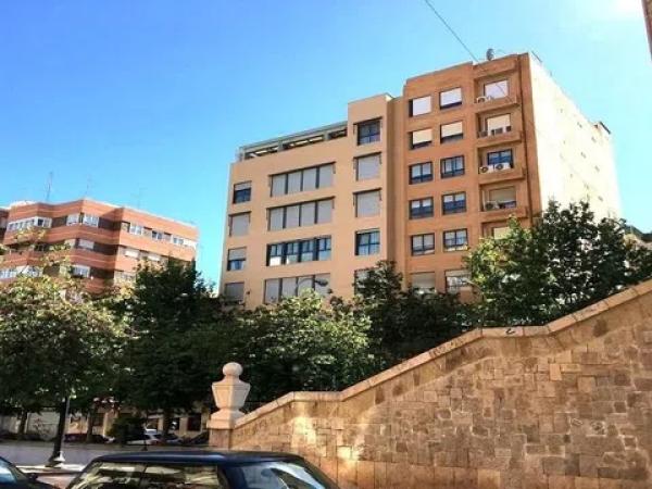 Piso en avenida General Marvá