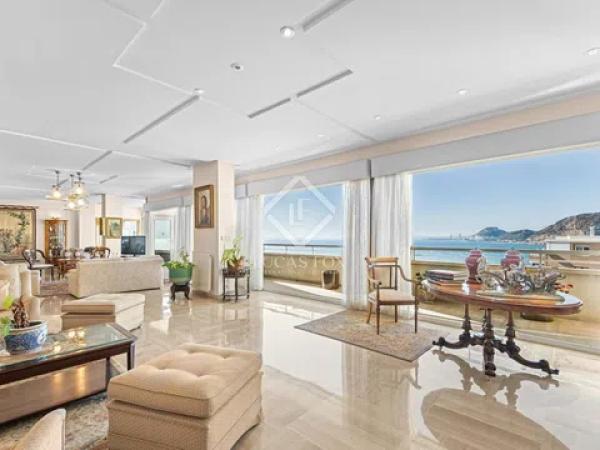 Ático en calle Corbeta