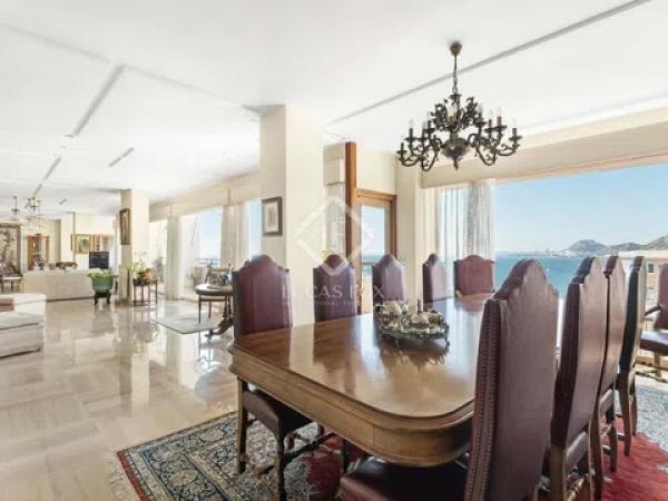 Ático en calle Corbeta