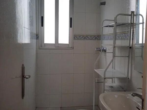 Piso en calle Reyes Católicos, 34