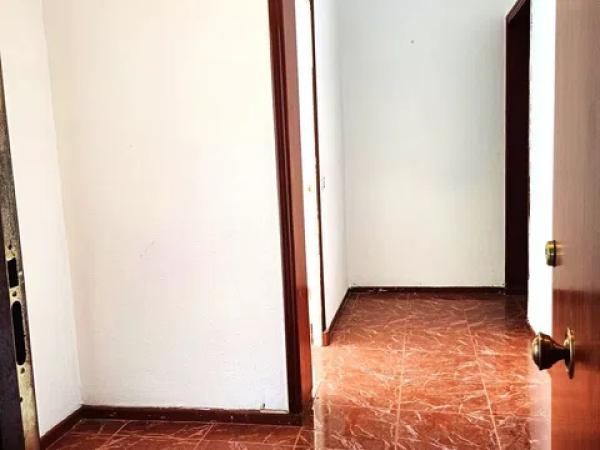 Piso en calle Reyes Católicos, 34