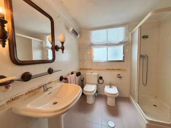 Piso en avenida Oscar Espla, 17