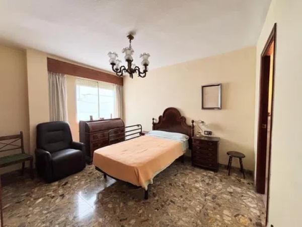 Piso en avenida Oscar Espla, 17