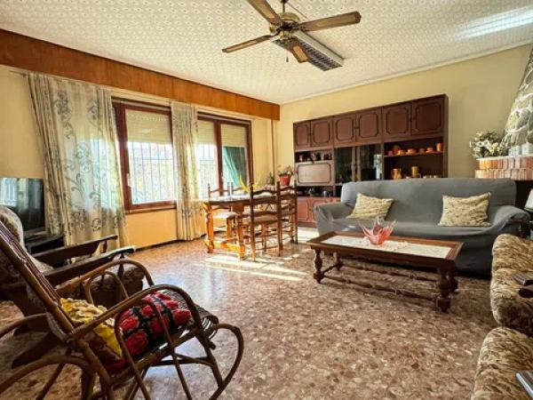 Casa independiente en calle Padre Perpiñán s/n