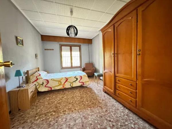 Casa independiente en calle Padre Perpiñán s/n