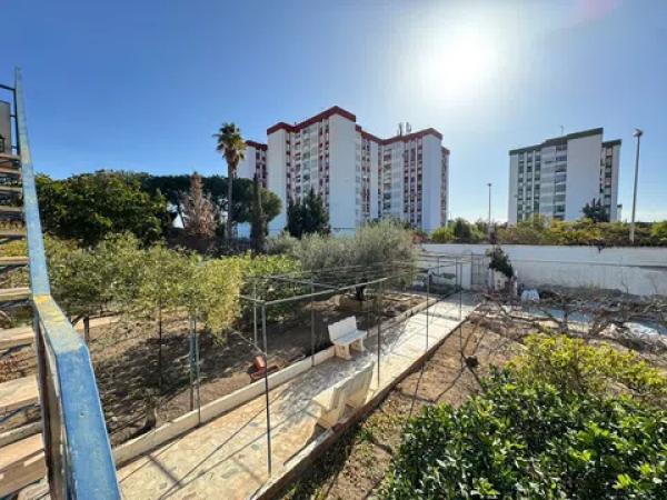 Casa independiente en calle Padre Perpiñán s/n