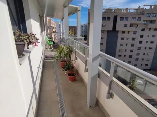 Piso en calle Tridente, 41