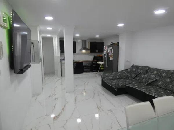 Piso en calle Cuesta