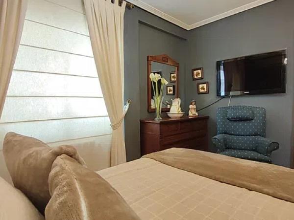 Piso en calle del Médico Pascual Pérez, 28