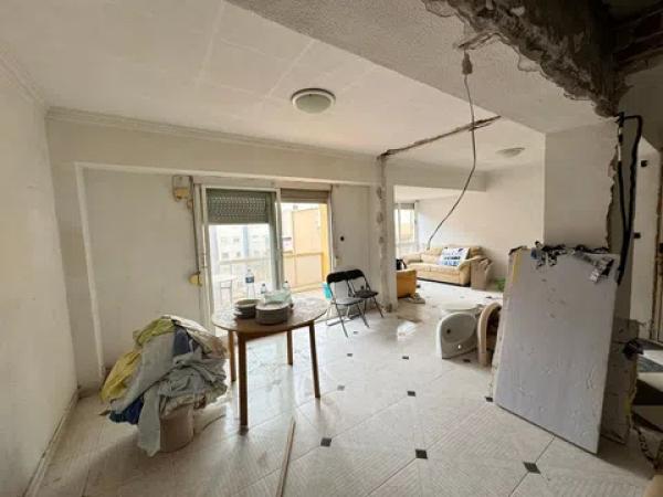 Piso en calle Reyes Católicos s/n