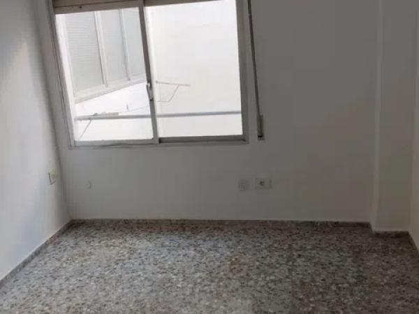 Piso en avenida Benito Perez Galdos