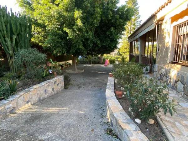 Casa independiente en calle Alavega s/n