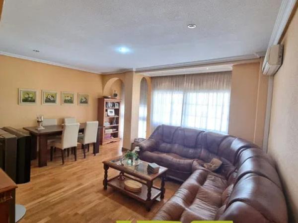 Piso en calle de Castelar