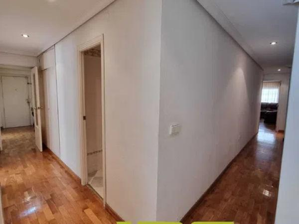 Piso en calle de Castelar