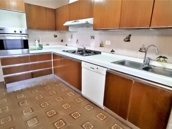 Piso en avenida del Doctor Gadea, 1