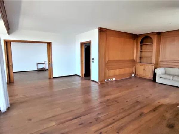 Piso en avenida del Doctor Gadea, 1