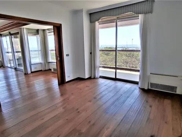 Piso en avenida del Doctor Gadea, 1