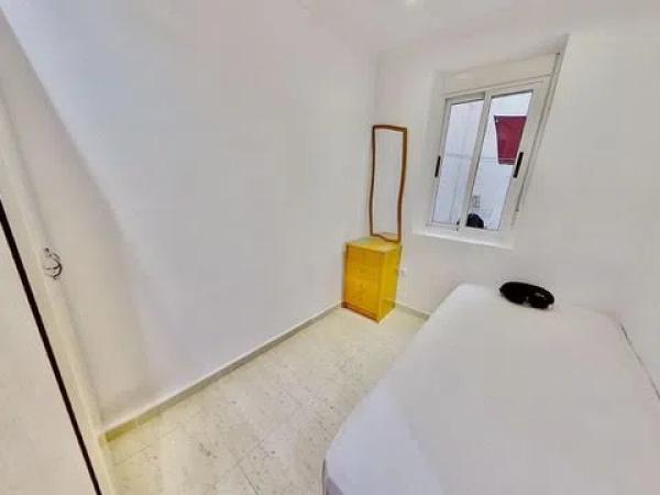 Piso en calle del Doctor Ayela