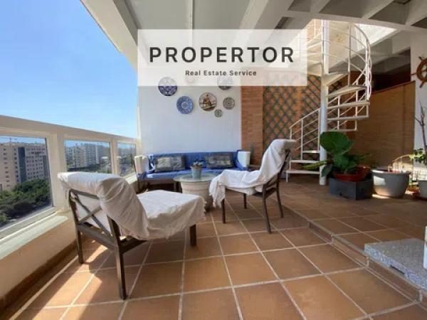 Dúplex en calle Maria Moliner