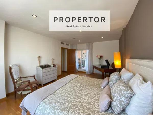 Dúplex en calle Maria Moliner