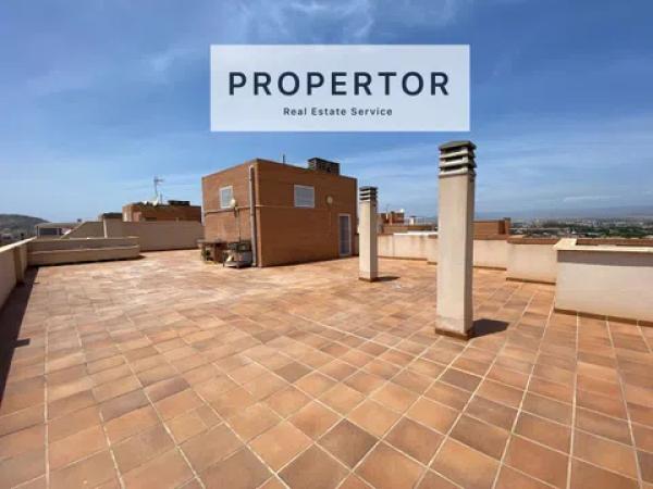 Dúplex en calle Maria Moliner