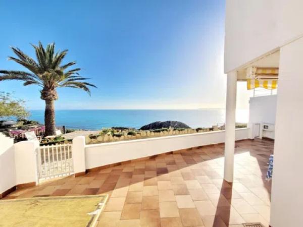 Chalet adosado en calle del Albatros, 4