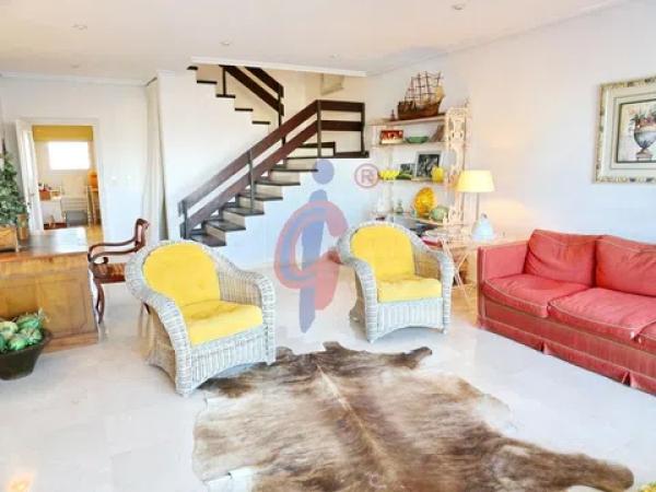 Chalet adosado en calle del Albatros, 4