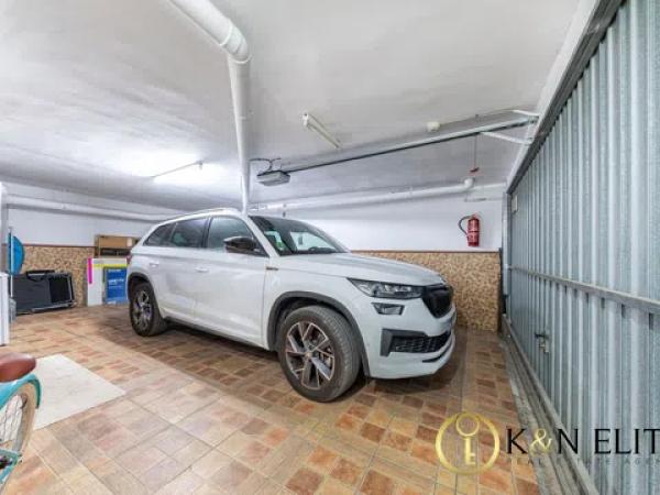 Chalet adosado en calle del Olimpo