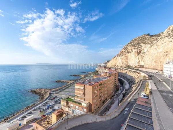 Piso en avenida de Villajoyosa