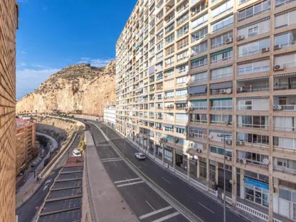 Piso en avenida de Villajoyosa