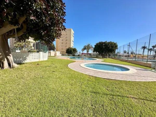 Piso en Barrio El Palmeral-Urbanova-Tabarca