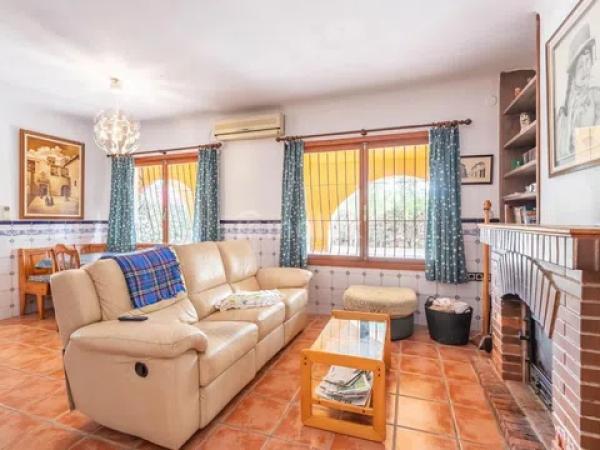 Casa independiente en calle Vicente Lillo Cánovas