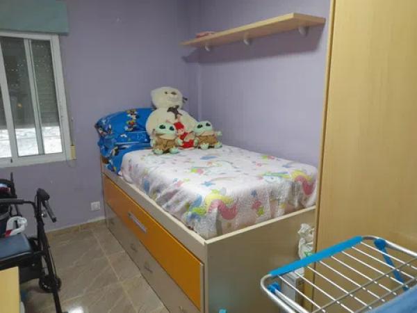 Piso en calle Pintor Antonio Amorós