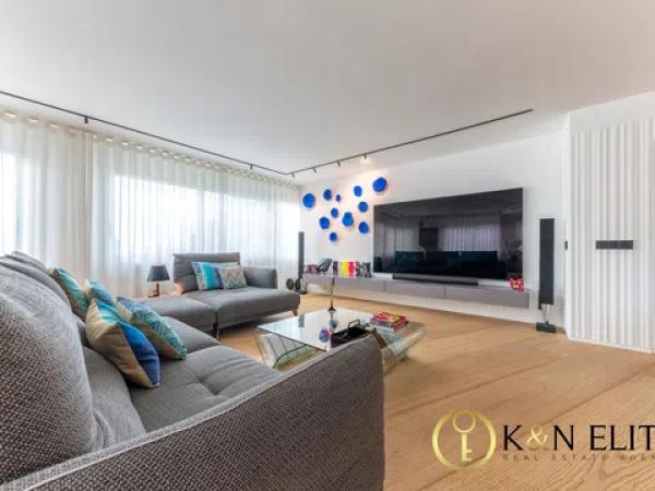 Ático en plaza de los Luceros, 13