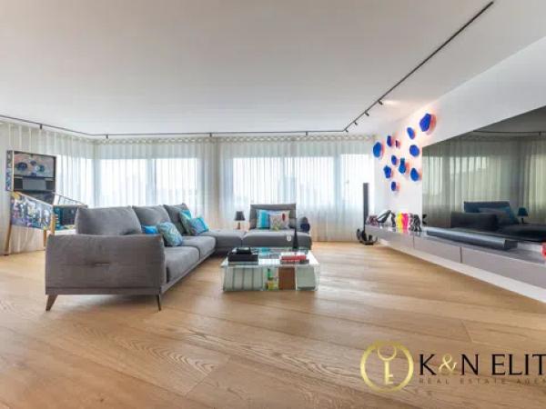 Ático en plaza de los Luceros, 13