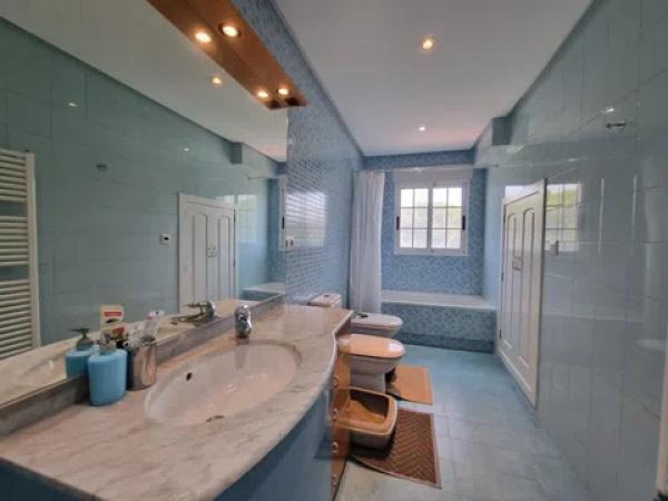 Casa independiente en Hinojo