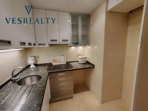 Chalet adosado en calle Océano, 32