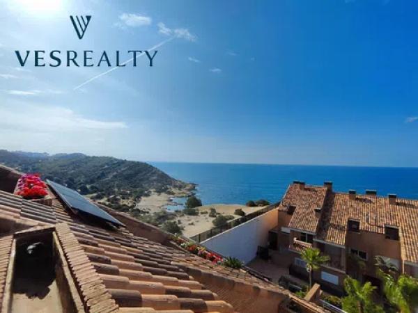 Chalet adosado en calle Océano, 32